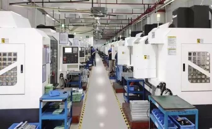 Tipiche parti metalliche lavorate a macchina cava